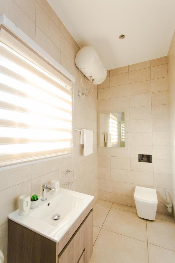 Accra Luxury Apartments @ Pine Court Екстериор снимка
