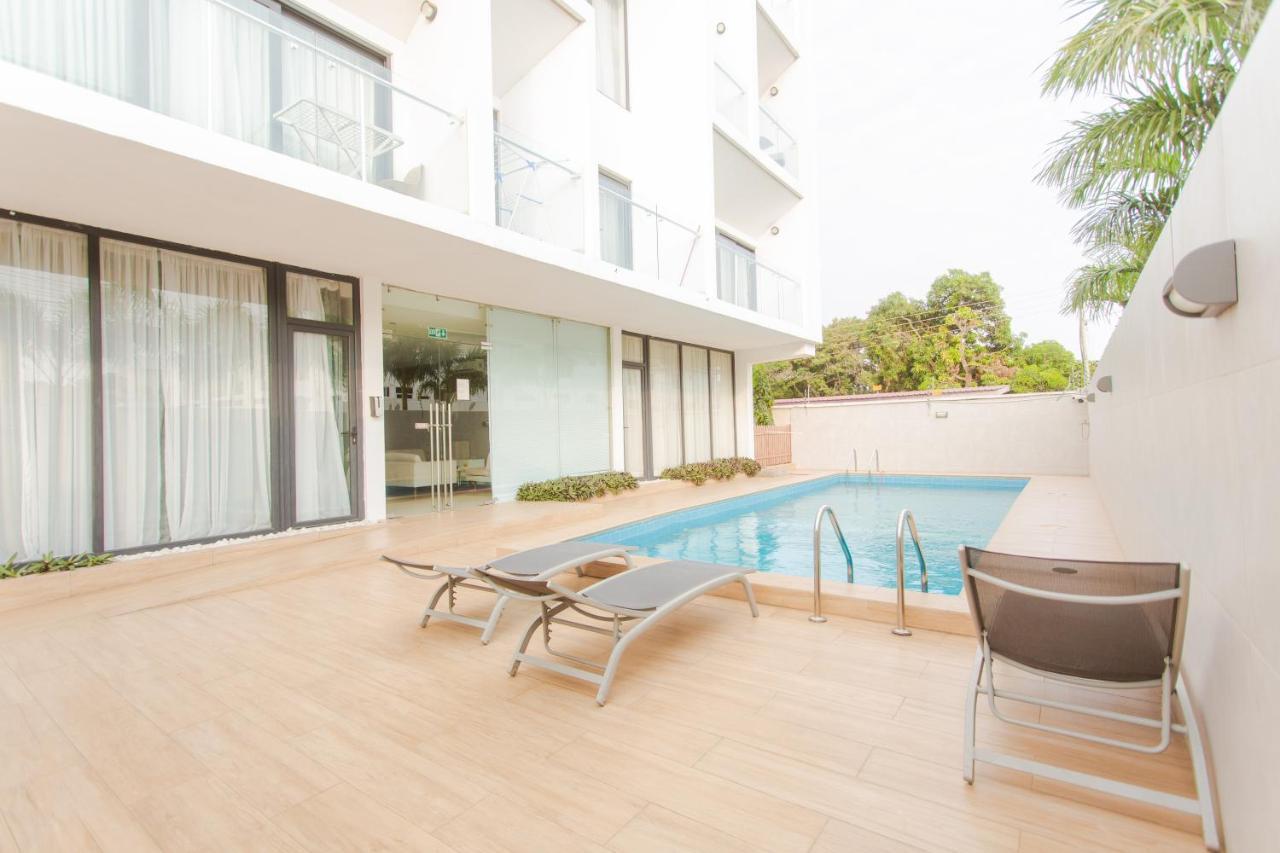Accra Luxury Apartments @ Pine Court Екстериор снимка