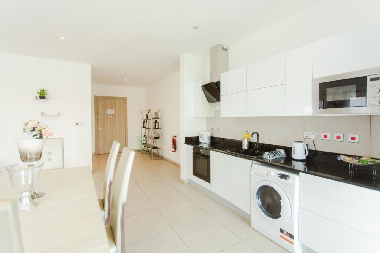 Accra Luxury Apartments @ Pine Court Екстериор снимка