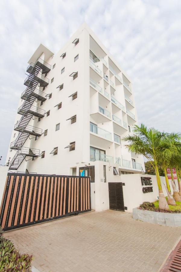 Accra Luxury Apartments @ Pine Court Екстериор снимка