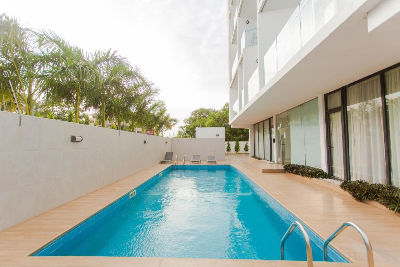 Accra Luxury Apartments @ Pine Court Екстериор снимка